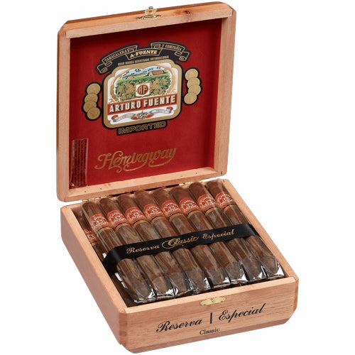 Arturo Fuente Hemingway Classic (7