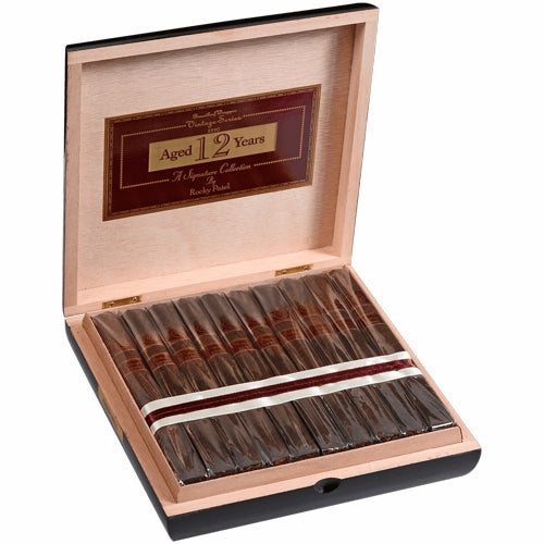 Rocky Patel Vintage 1990 Churchill (7